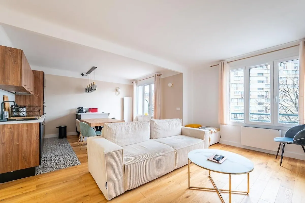 Spacious Apartment With Balcon Paris 11Th Arr location